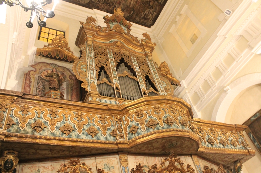 Organo a Canne della Chiesa di San Pietro Apostolo Putignano