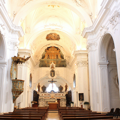 Navata Centrale Chiesa Di San Domenico Putignano